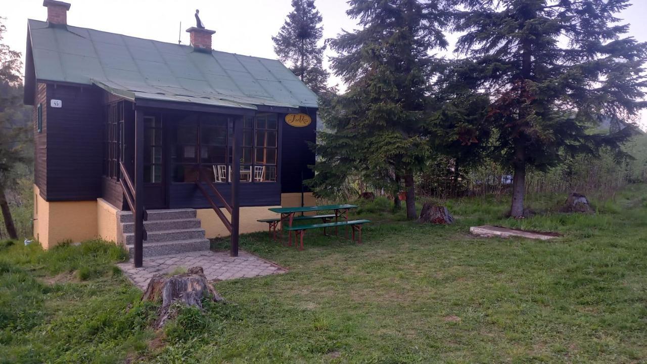 Chata Julka Dedinky Exterior photo